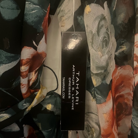 Tahari ASL Fit and Flare Long Sleeved Midi Dress size 12 - Picture 14 of 14